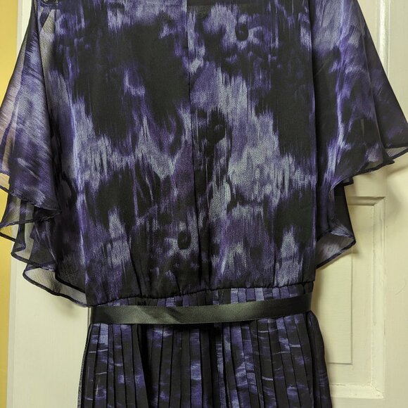 Dress Barn Purple and Black Print Top - Picture 4 of 8